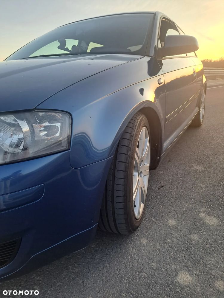 Audi A3 3-drzwiowe 1.6 Attraction - 5