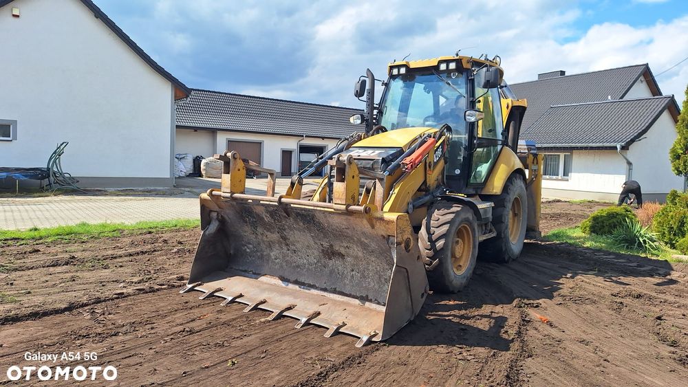 Caterpillar 428F - 1