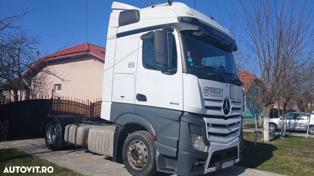 Mercedes-Benz Actros - 2