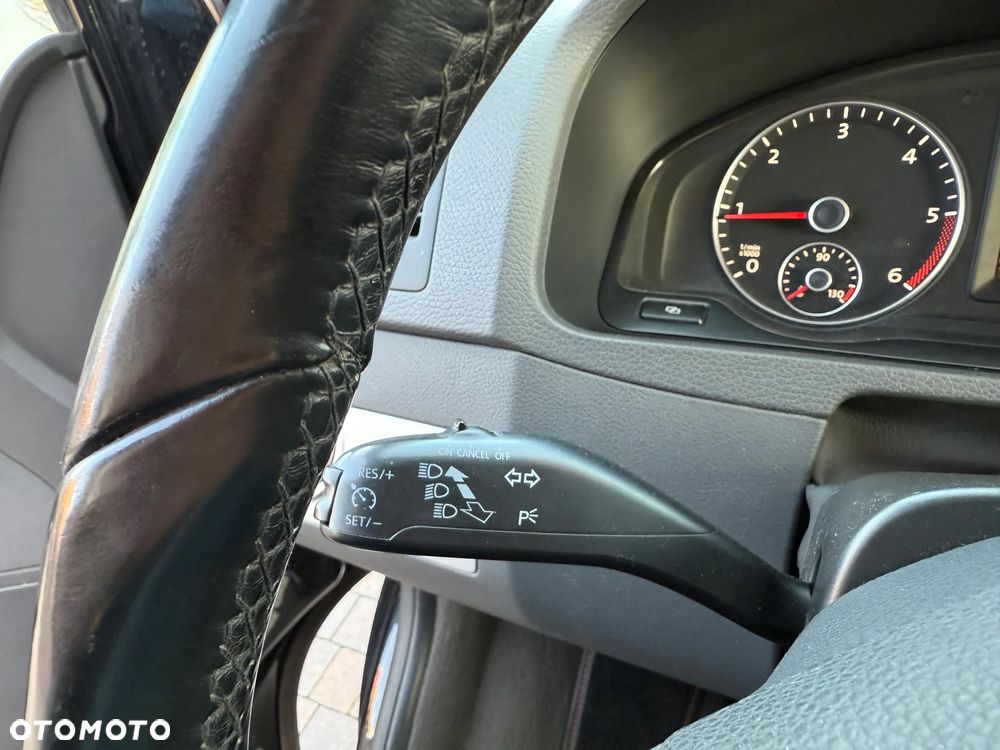 Volkswagen Multivan - 15