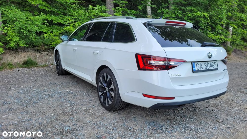 Skoda Superb 2.0 TDI Style DSG - 4