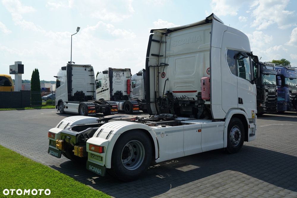 Scania R 520 / V8 / RETARDER / HYDRAULIKA / KLIMA POSTOJOWA / CAŁA NA PODUSZKACH / - 8