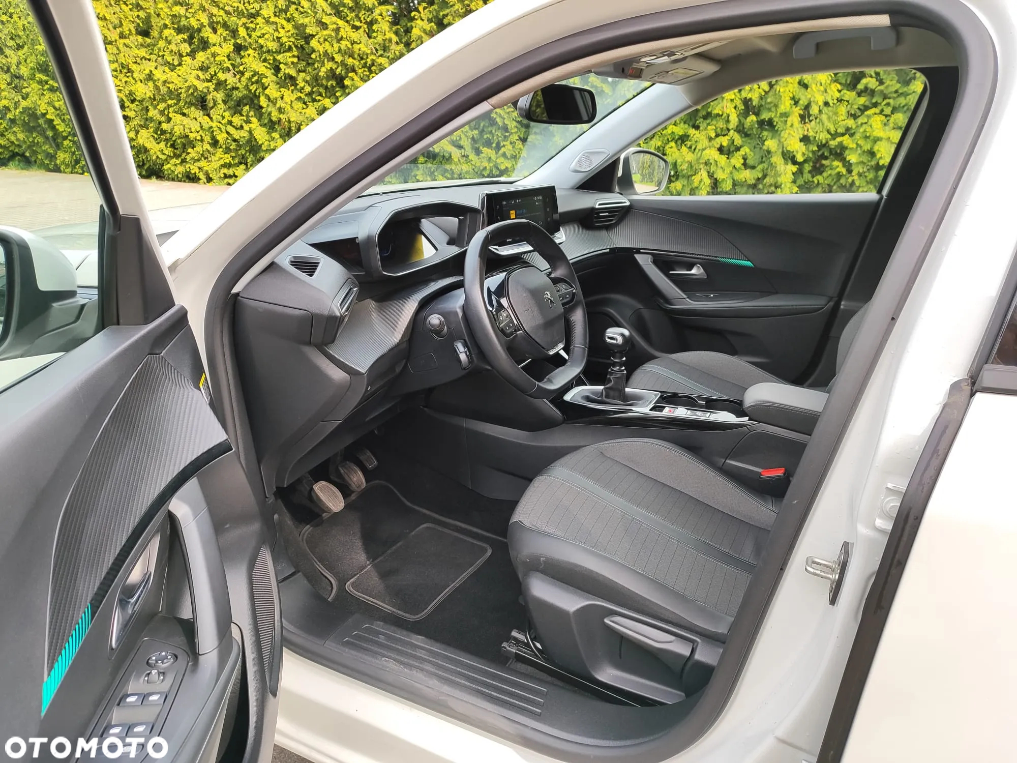 Peugeot 2008 PureTech 130 Allure Pack - 9