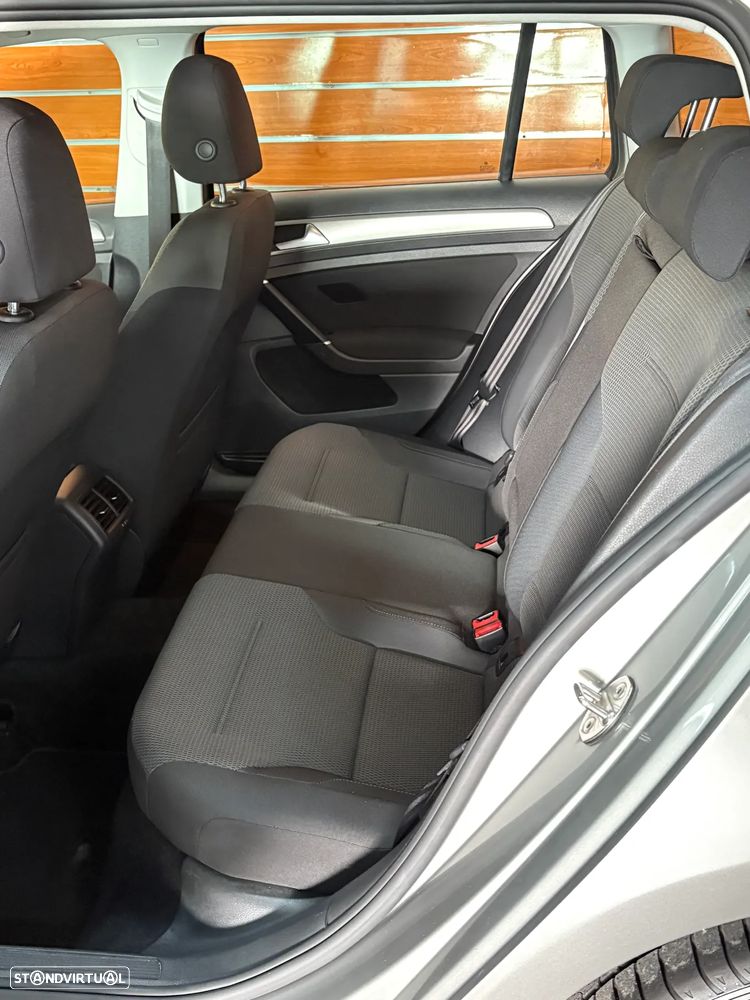 VW Golf Variant 1.6 TDi BlueMotion Confortline - 9