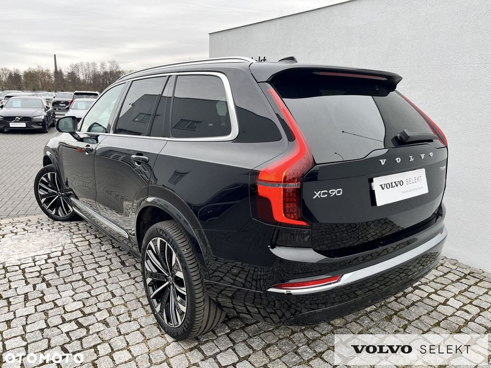 Volvo XC 90 - 9