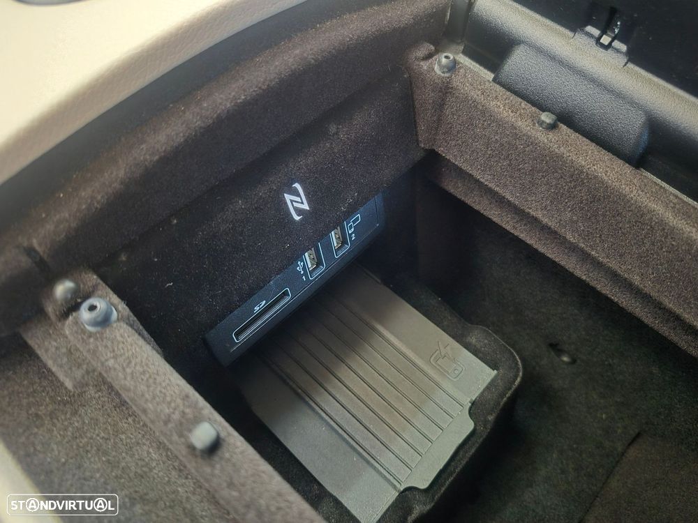 Mercedes-Benz S 560 e Longo - 25