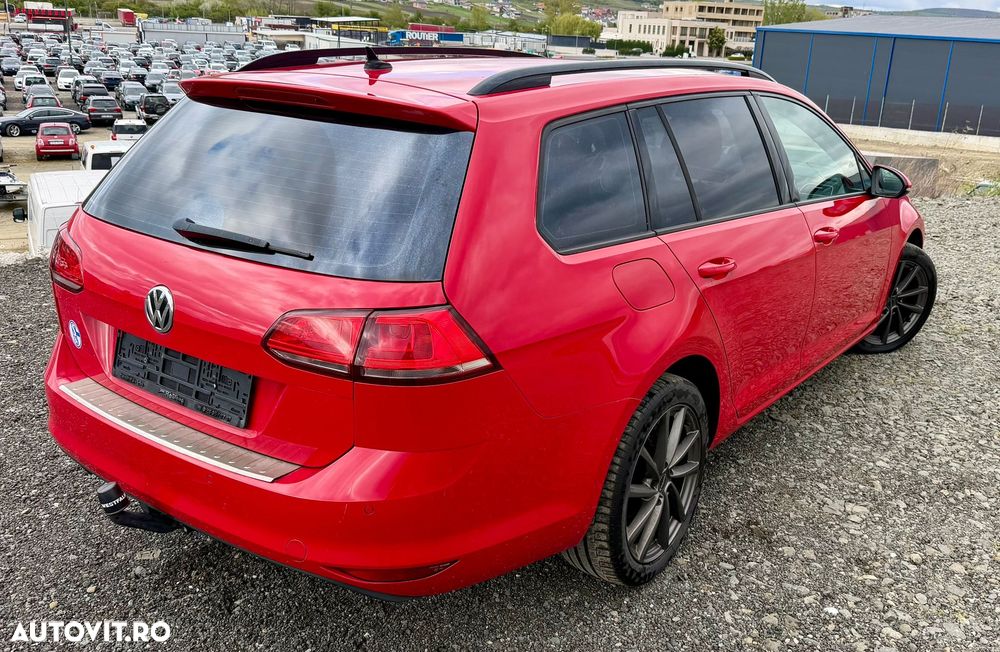 Volkswagen Golf 1.6 TDI DSG BMT Comfortline - 26