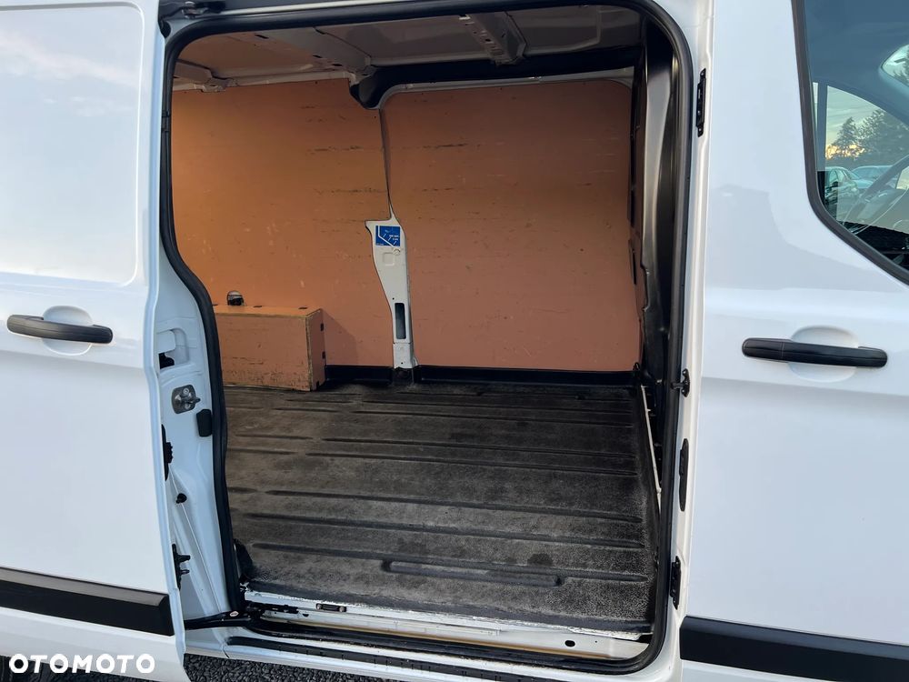 Ford Transit Custom - 11
