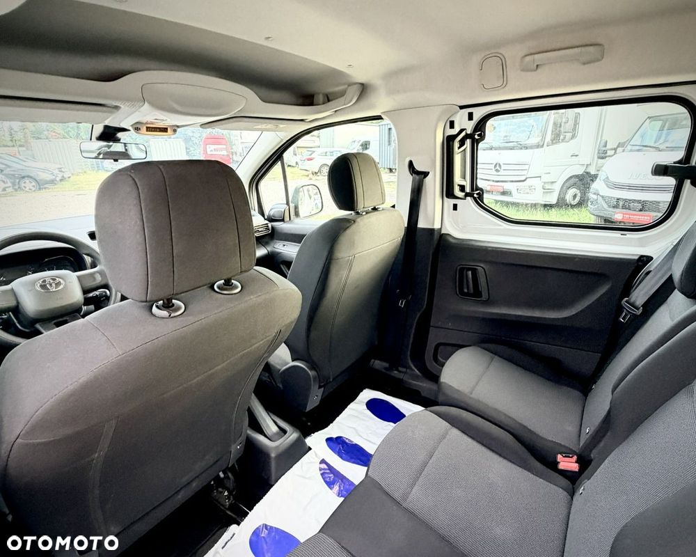 Toyota Proace City Verso 1.5 D-4D Business - 26