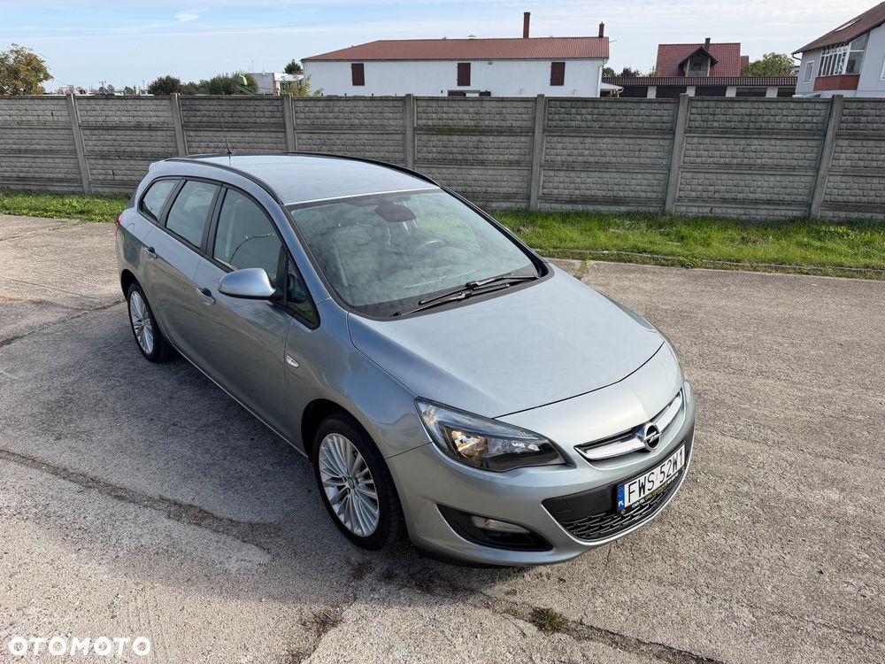 Opel Astra 1.4 Turbo Exklusiv - 25