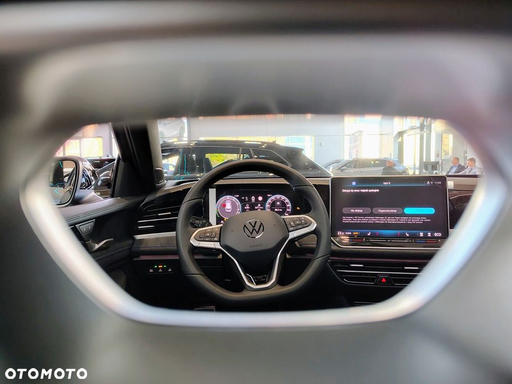 Volkswagen Passat - 37