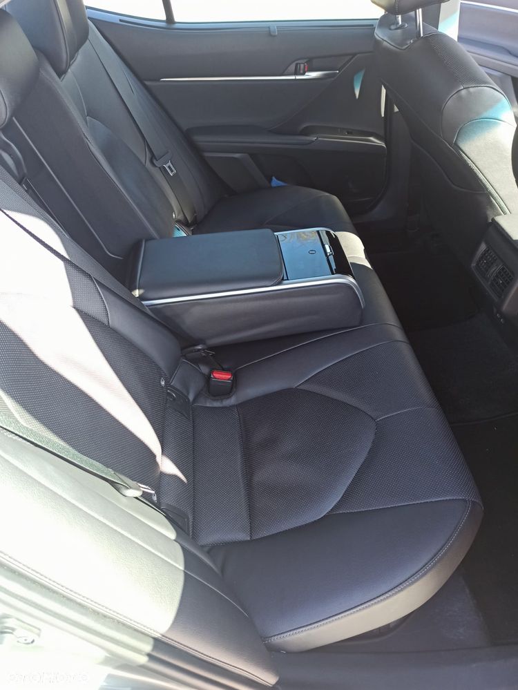 Toyota Camry 2.5 Hybrid Executive CVT - 5