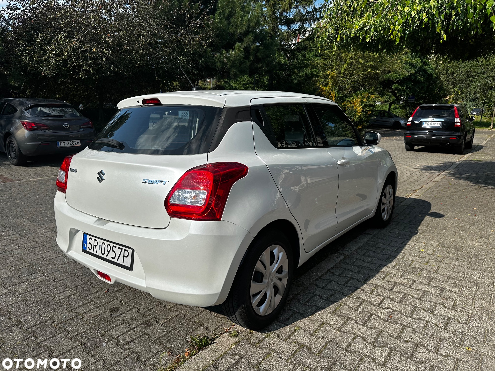 Suzuki Swift 1.2 Premium - 2
