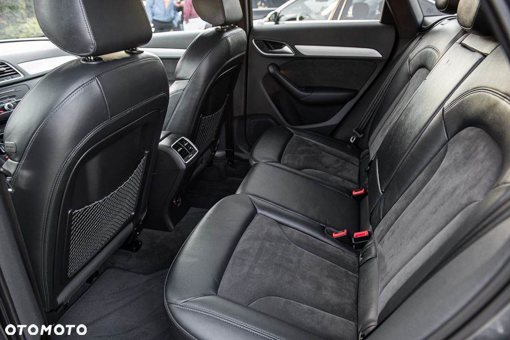 Audi Q3 2.0 TFSI Quattro S tronic sport - 27