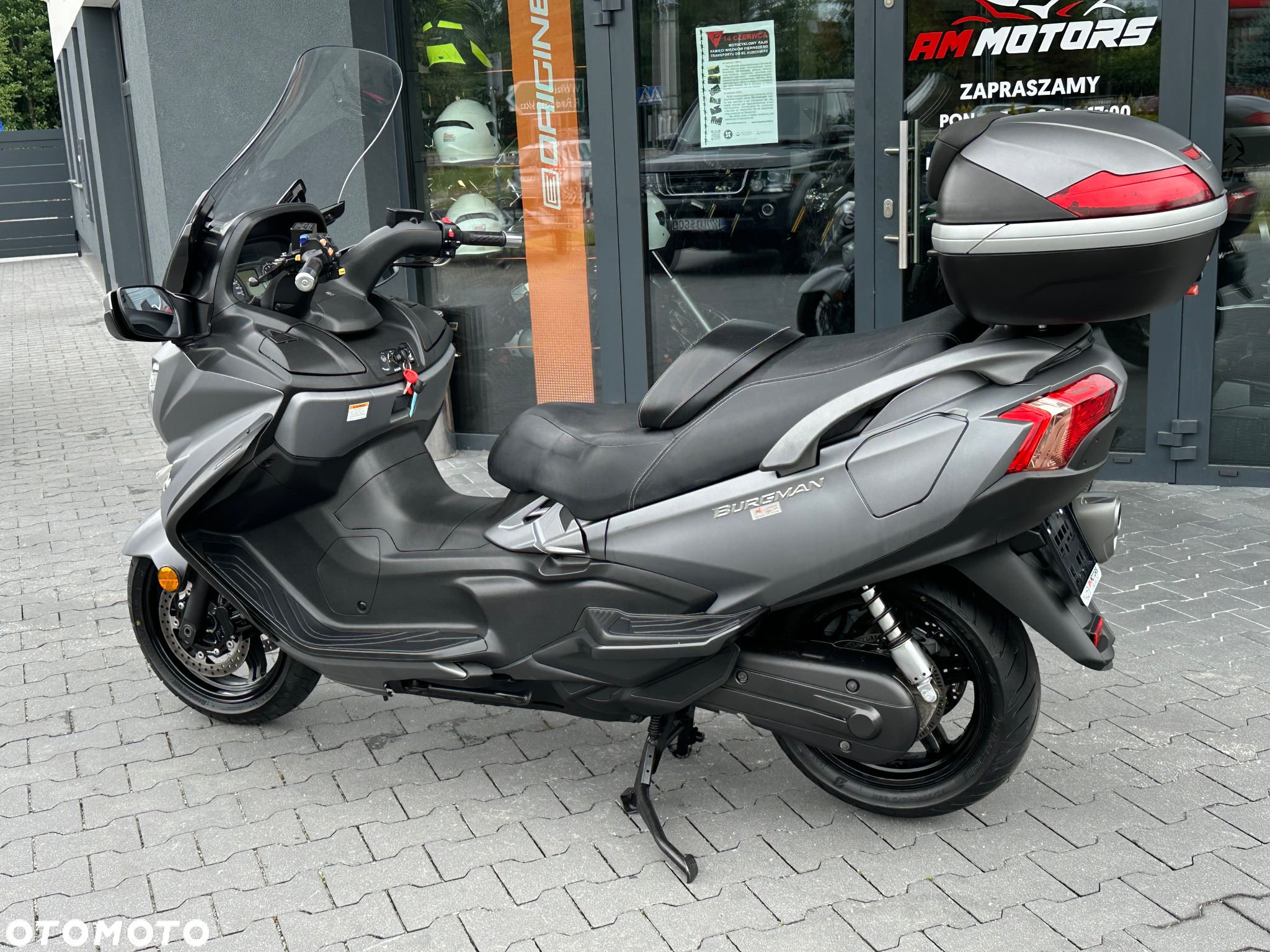 Suzuki Burgman - 28