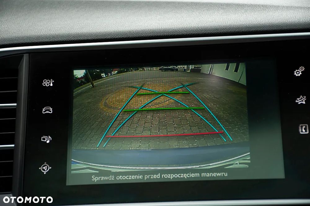 Peugeot 308 BlueHDi 150 EAT6 Stop & Start GT-Line Edition - 29