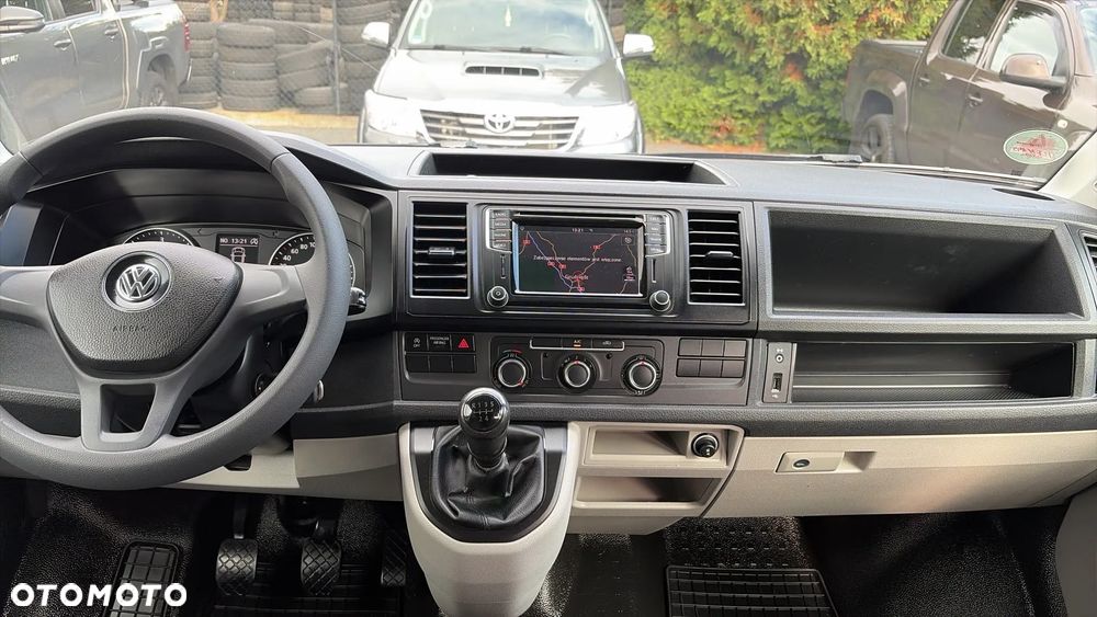 Volkswagen Transporter - 21