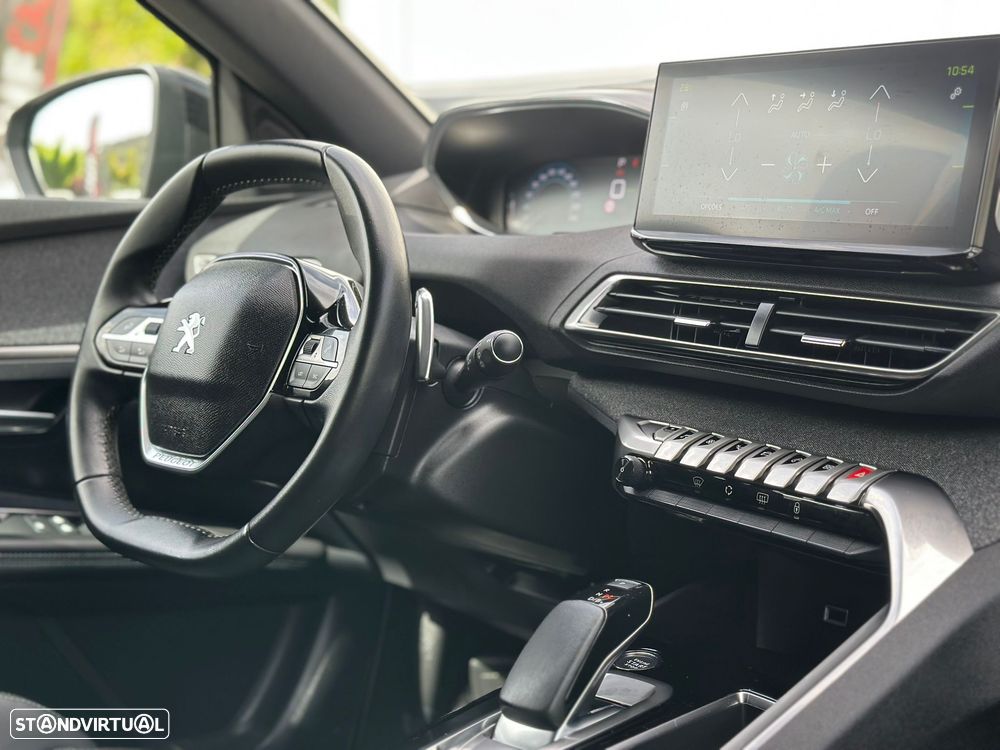 Peugeot 3008 1.6 Hybrid Allure e-EAT8 - 25