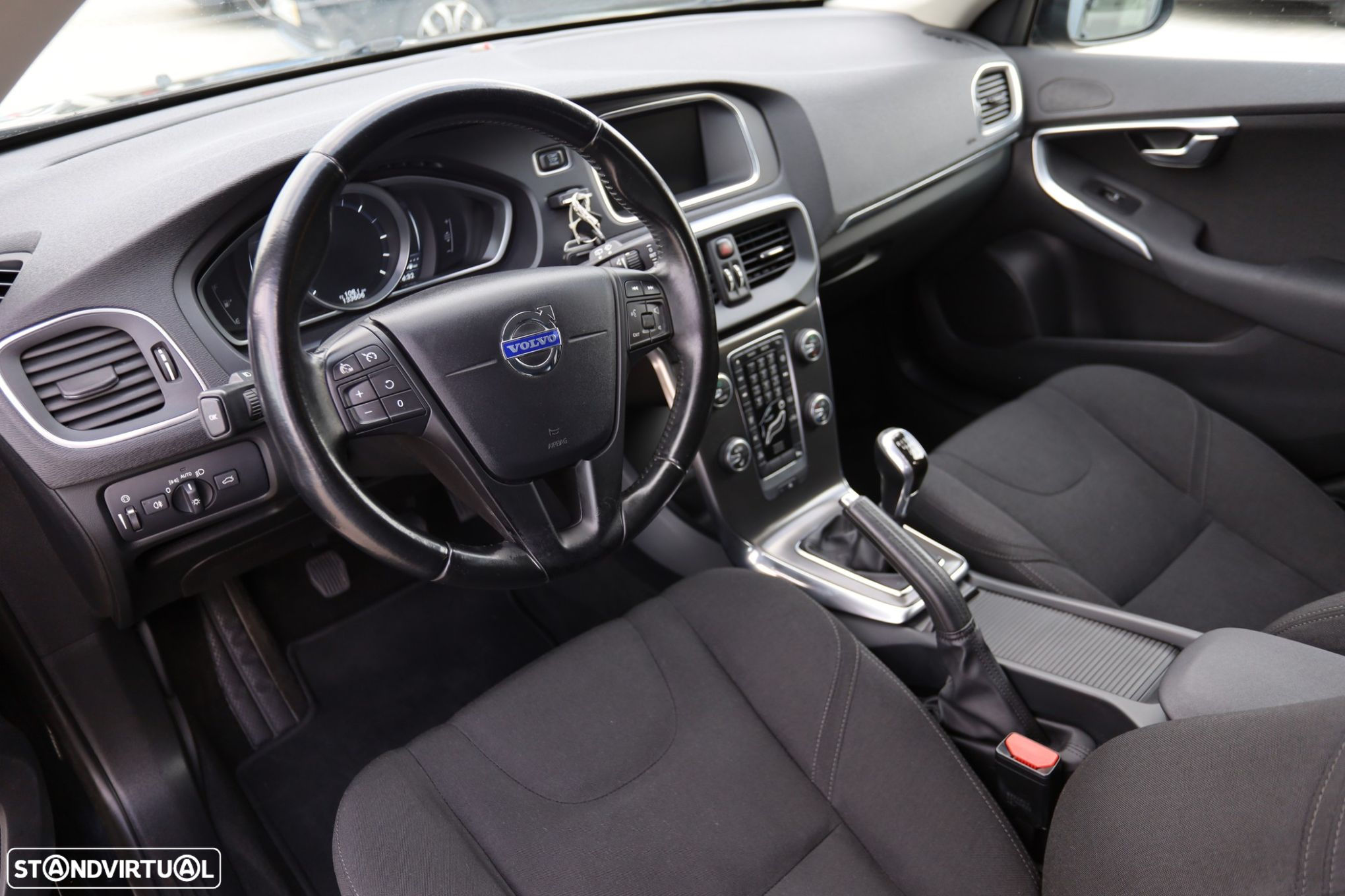 Volvo V40 D2 You - 7