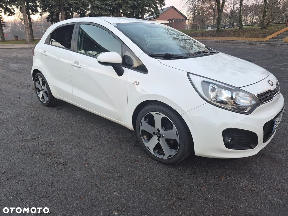 Kia Rio 1.4 Vision - 4