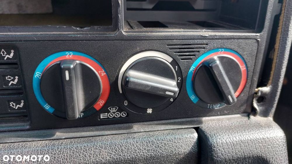 PANEL NAWIEWU BMW E34 - 3