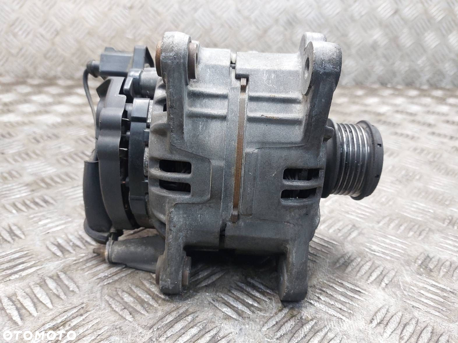 ALTERNATOR VOLKSWAGEN GOLF IV 1.9 TDI 028903028E - 4