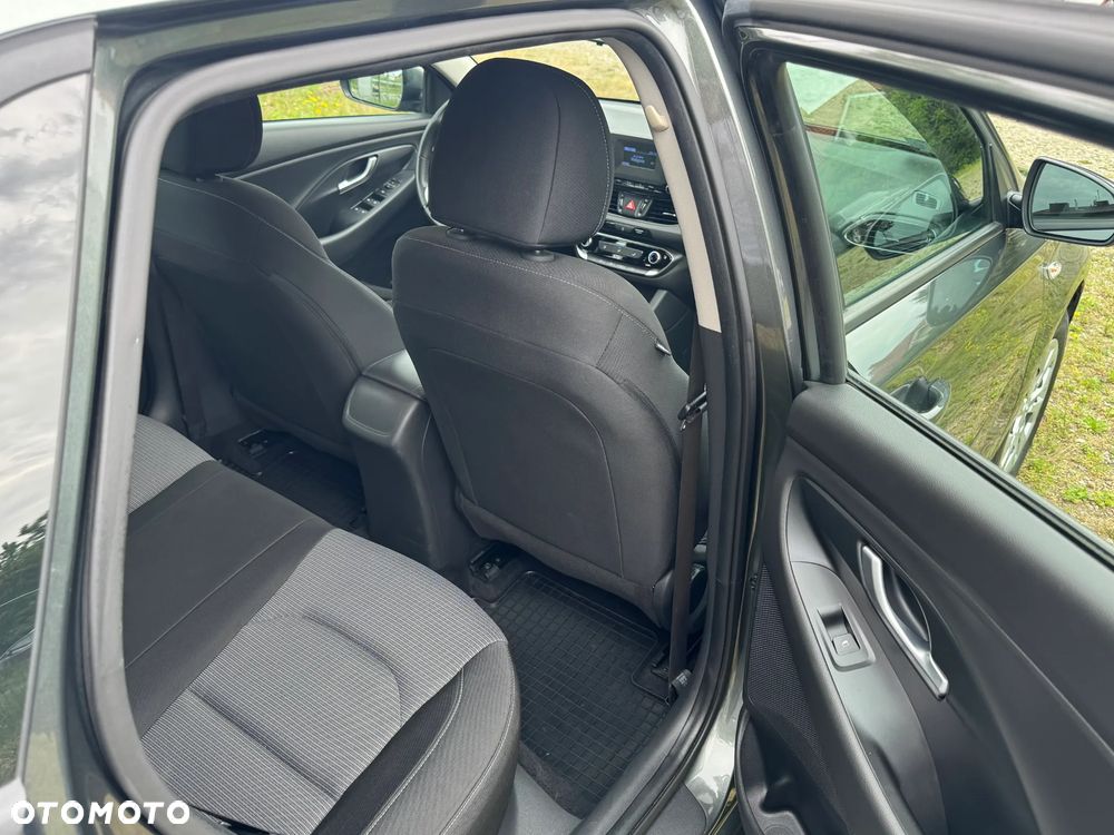 Hyundai i30 1.5 DPI Modern - 16