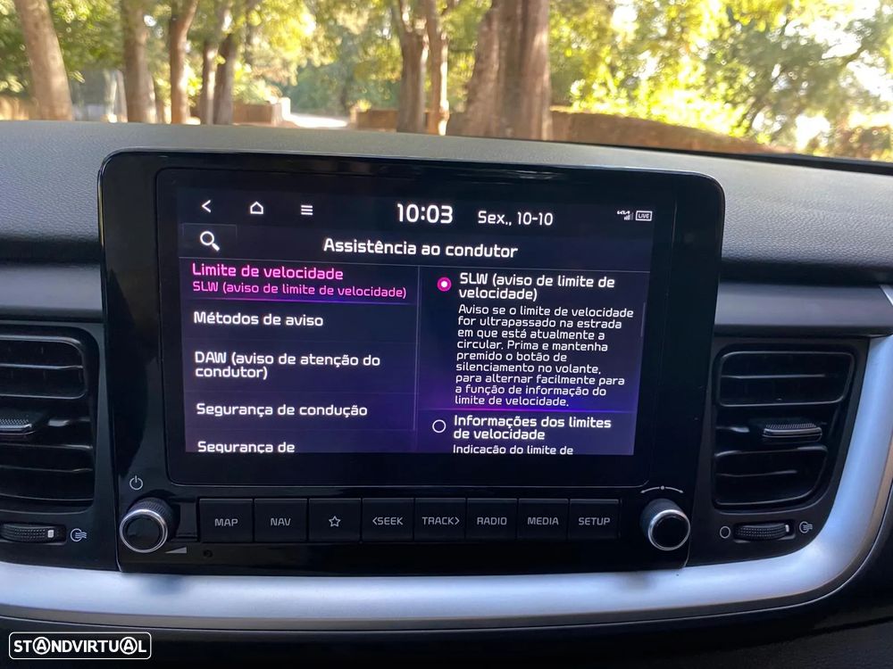 Kia Stonic 1.2 MPi Dynamic - 28