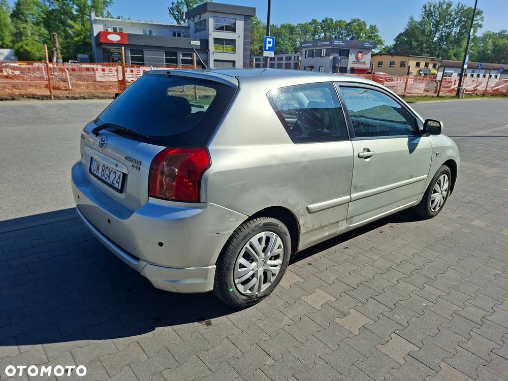 Toyota Corolla - 4