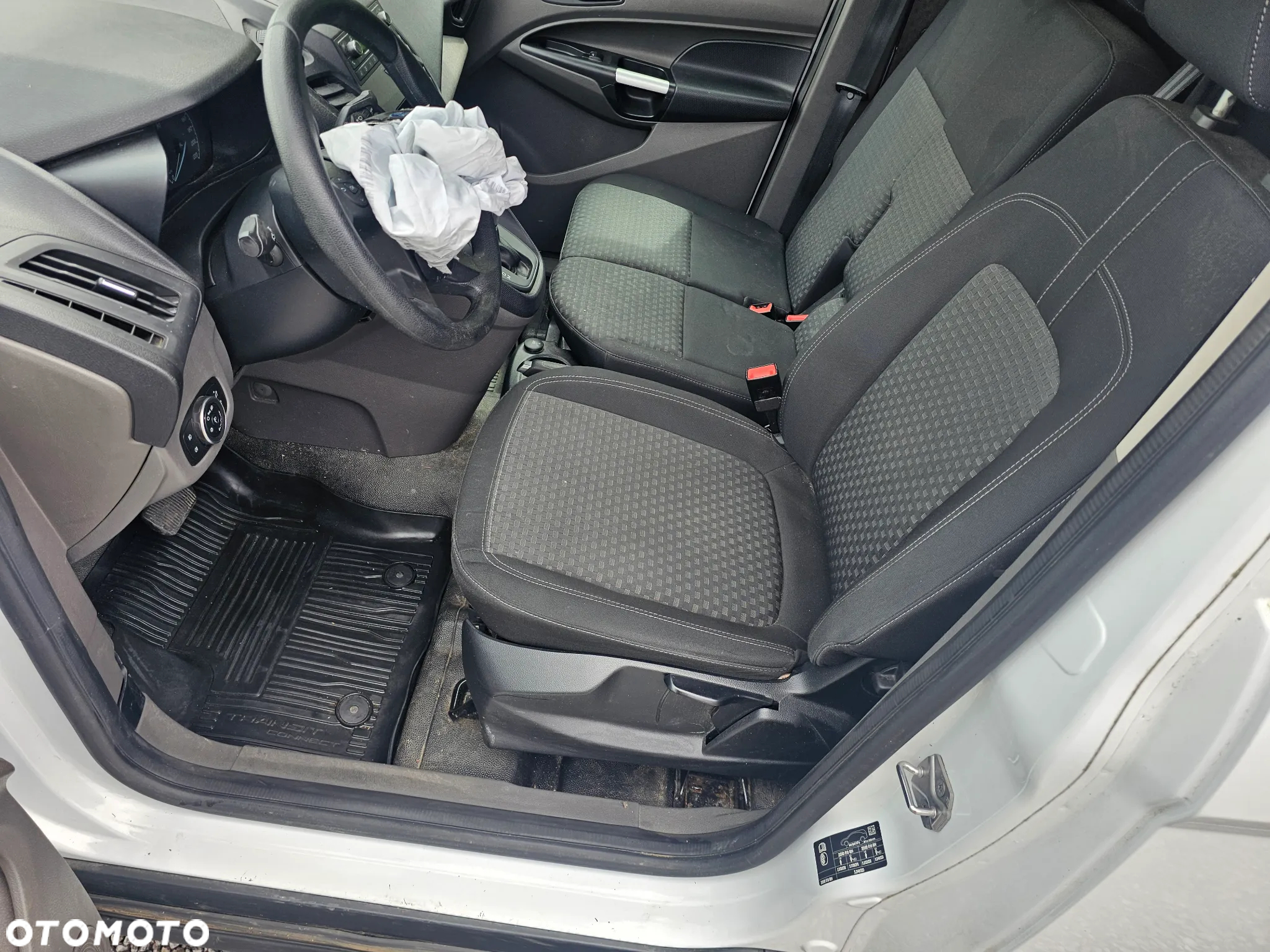Ford Transit Connect - 18