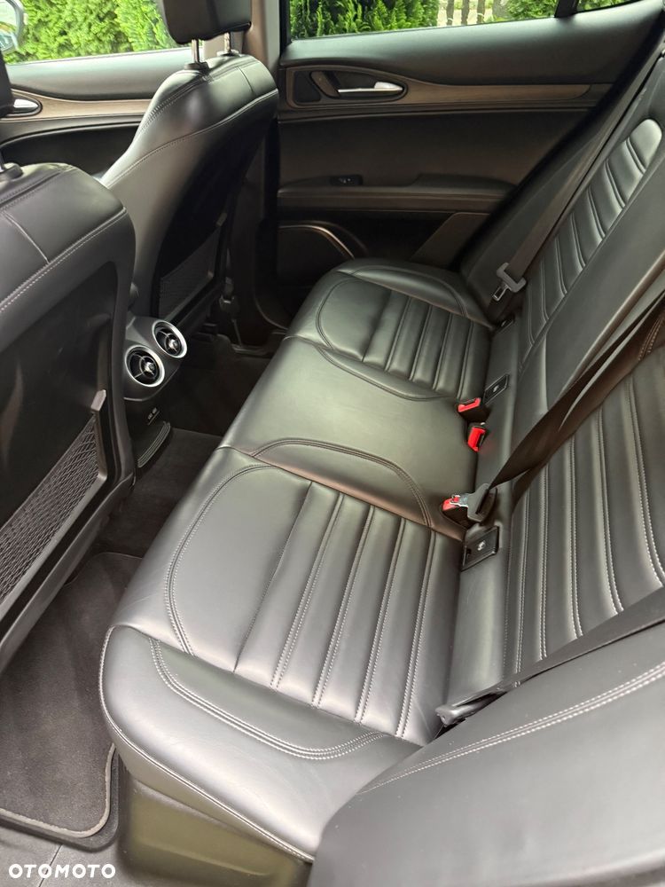 Alfa Romeo Stelvio 2.0 Turbo First Edition Q4 - 11