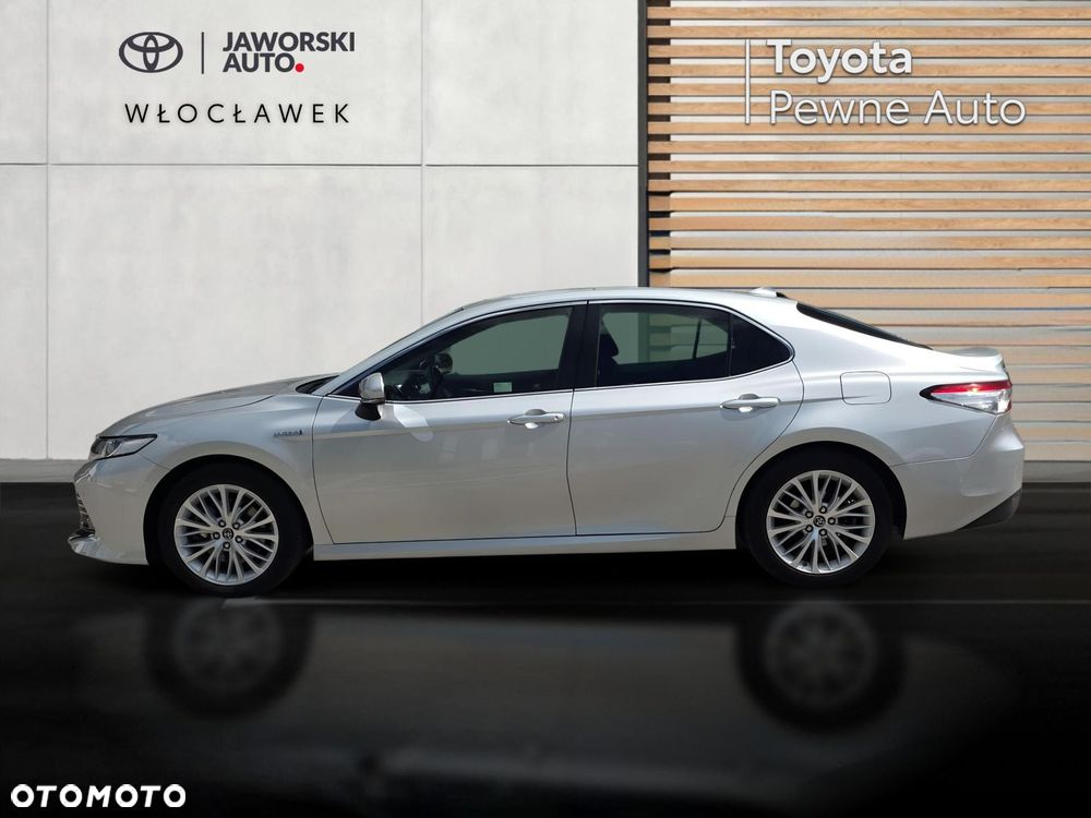 Toyota Camry 2.5 Hybrid Prestige CVT - 2