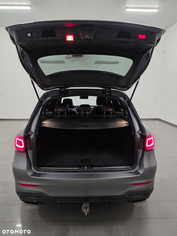Mercedes-Benz GLC 220 d 4Matic 9G-TRONIC AMG Line Plus - 38