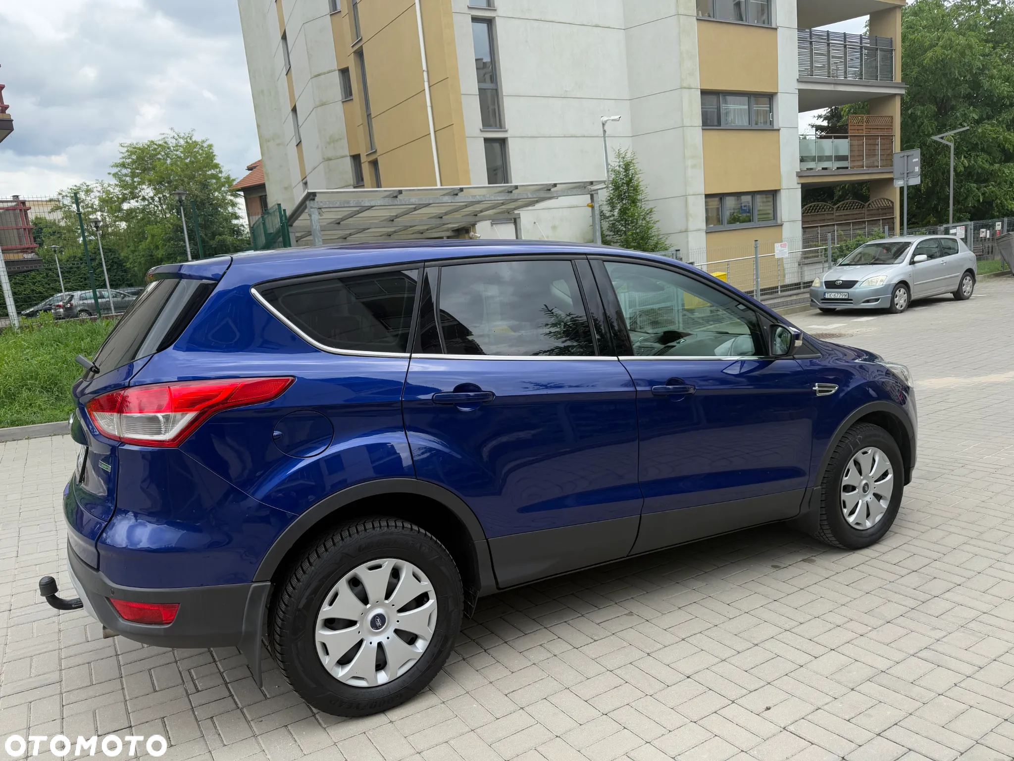 Ford Kuga 1.5 EcoBoost 2x4 Titanium - 3