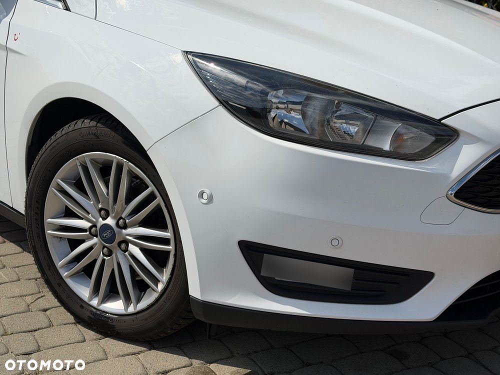 Ford Focus 2.0 EcoBlue STart-Stopp-System ACTIVE - 17