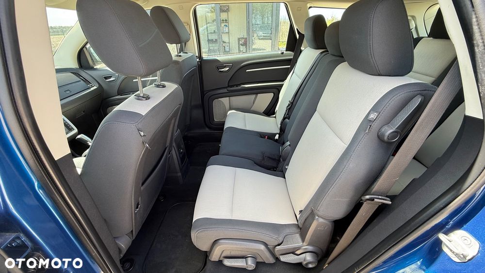 Dodge Journey - 12