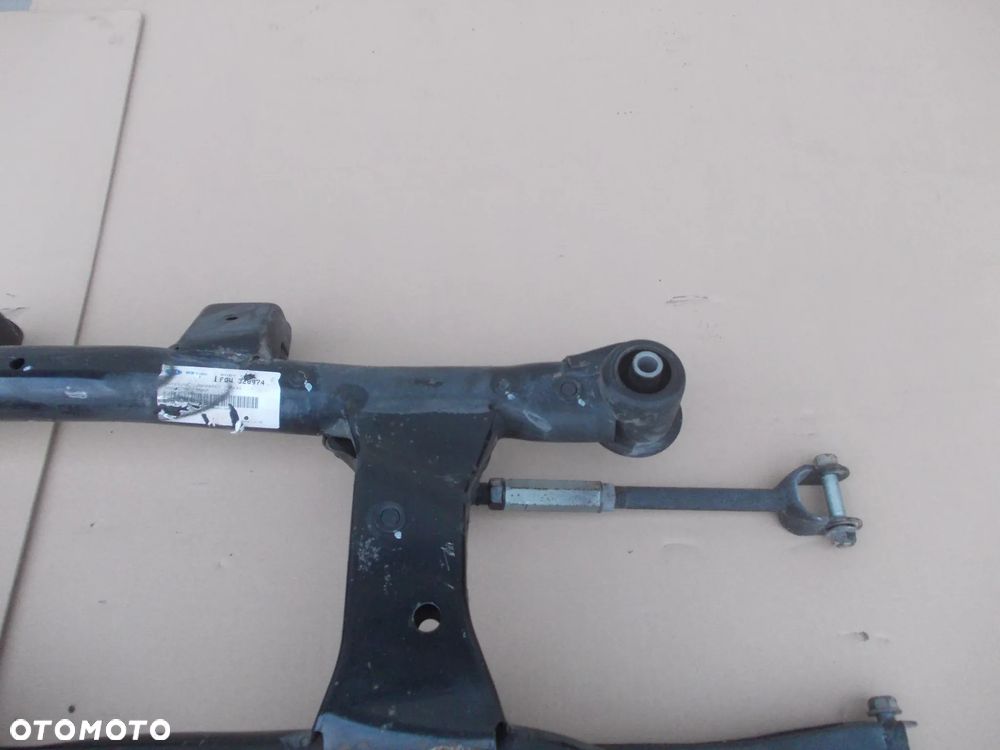 Belka tył oś Hyundai Tucson Kia sportage II 4x4 - 5