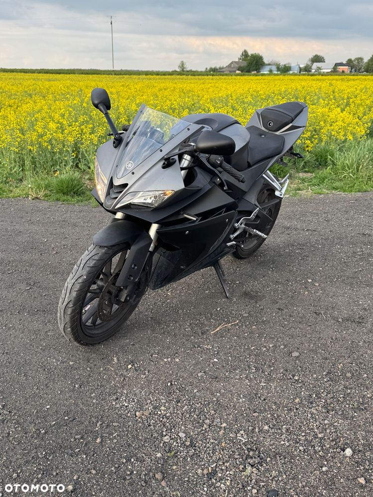 Yamaha YZF - 8