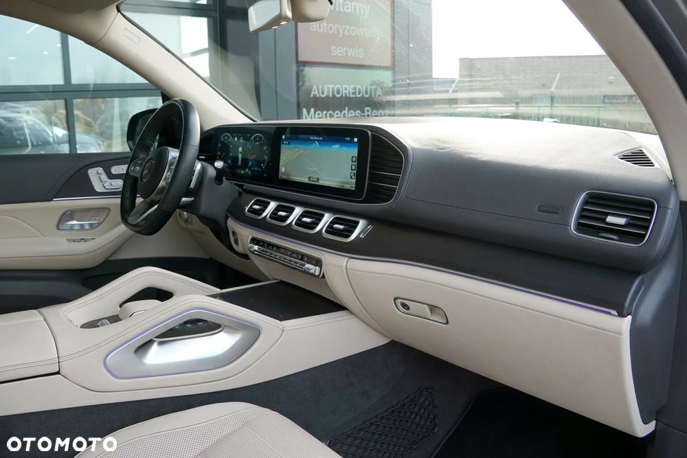 Mercedes-Benz GLS - 20
