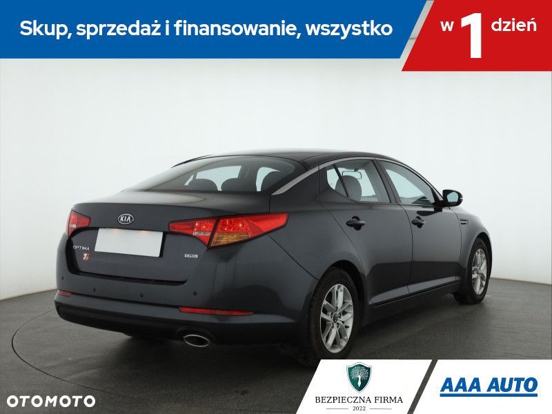 Kia Optima - 7