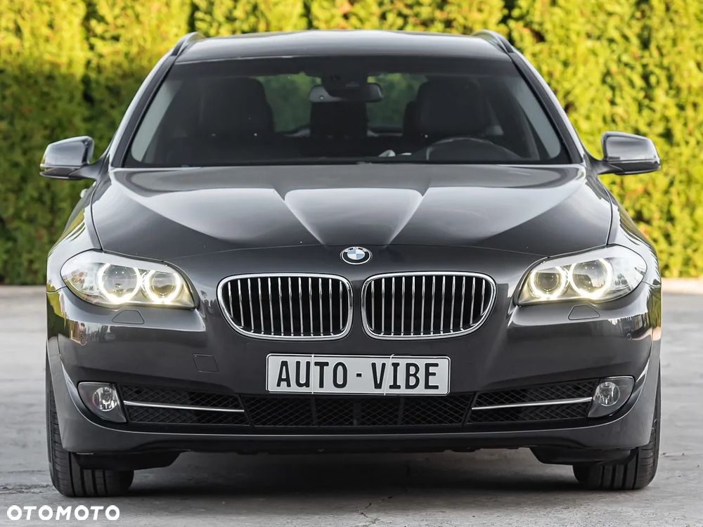 BMW Seria 5 2010 photo 4