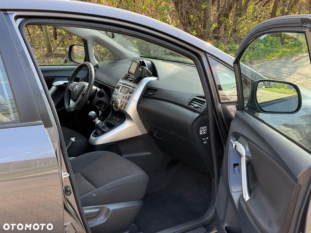 Toyota Verso 1.8 5-Sitzer Skyview Edition - 16