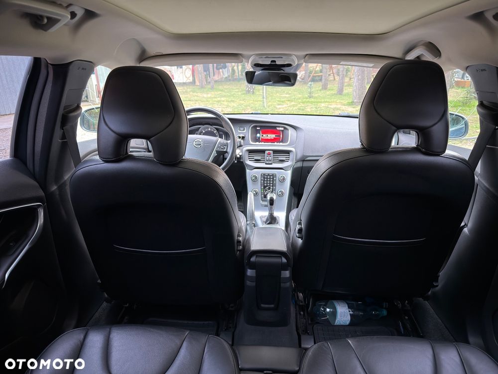 Volvo V40 D2 Drive-E R-Design Momentum - 10