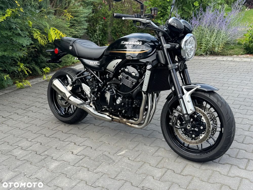 Kawasaki Z 900 RS - 4