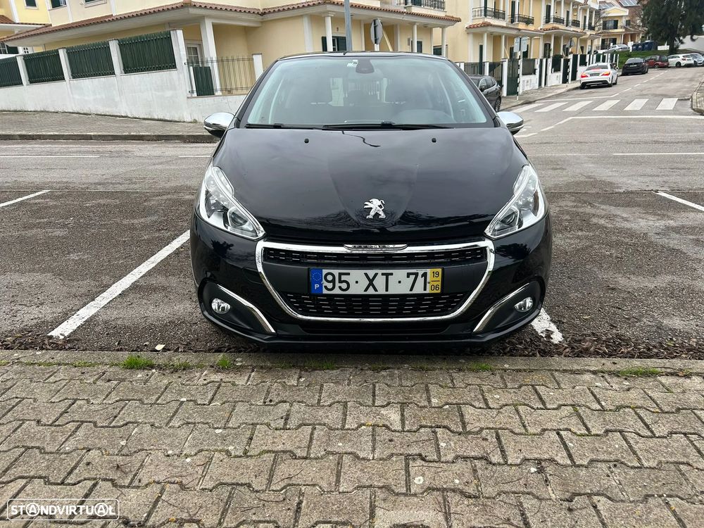 Peugeot 208 1.5 BlueHDi Signature - 1