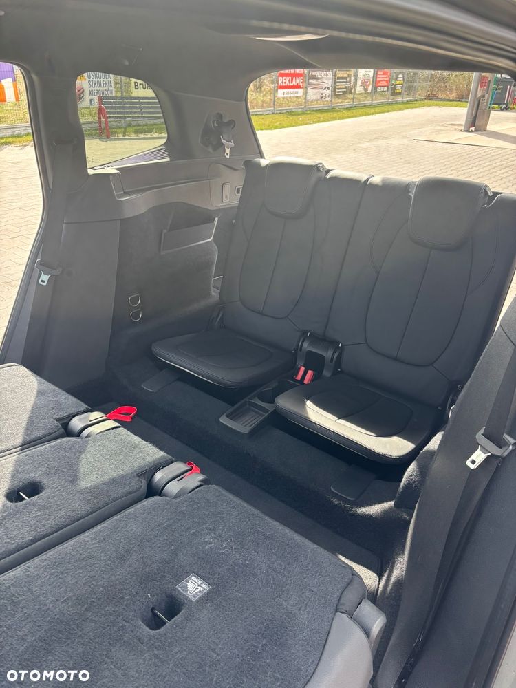 BMW Seria 2 220d xDrive - 11