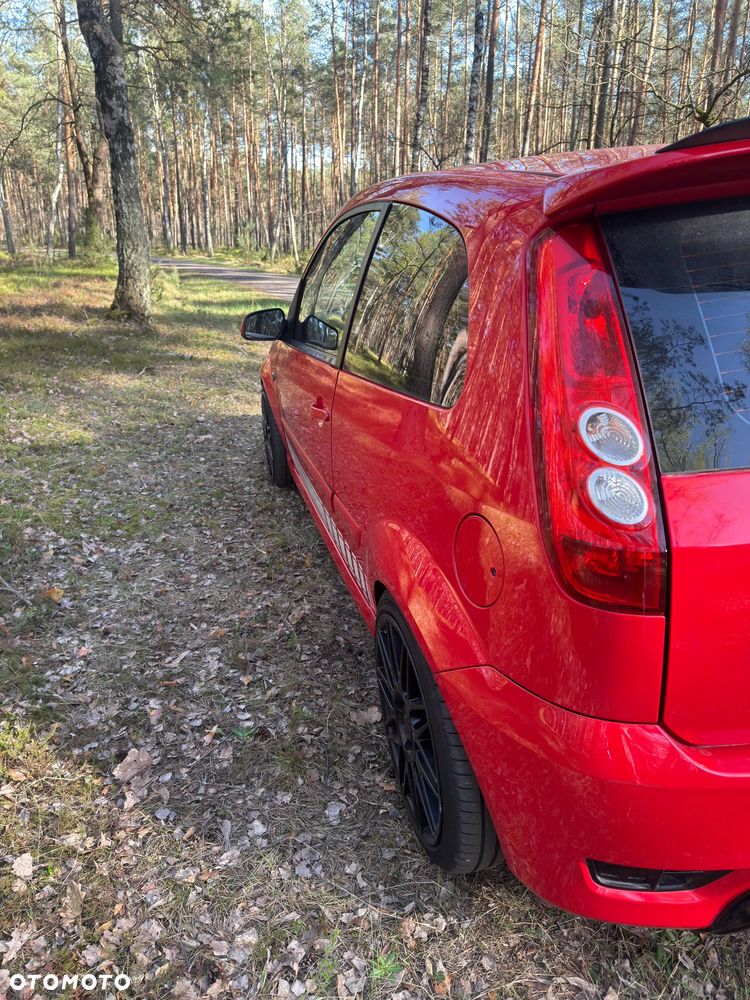 Ford Fiesta 2.0 ST - 9