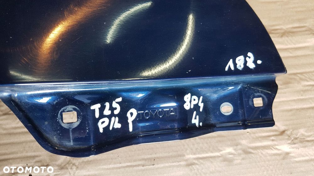 toyota avensis t25 03-06 błotnik prawy 8p4 - 4