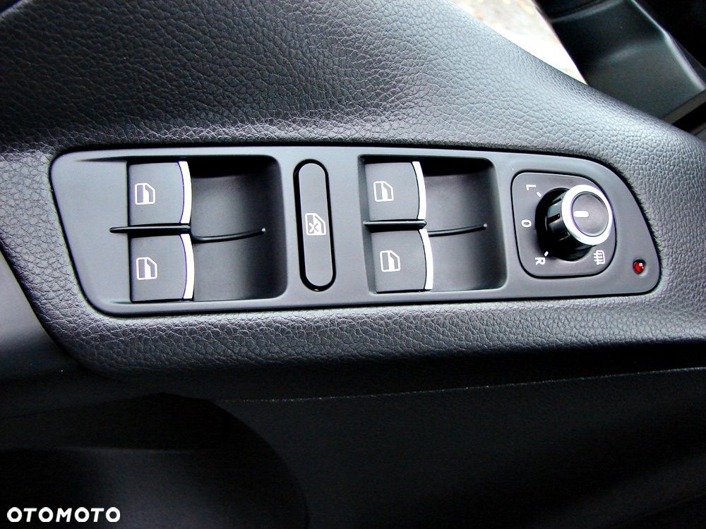 Volkswagen Tiguan 2.0 TDI DPF BlueMotion Technology Cup Sport & Style - 30