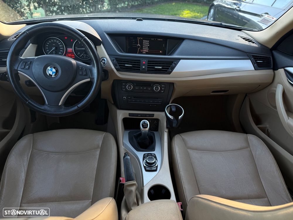 BMW X1 18 d sDrive - 12